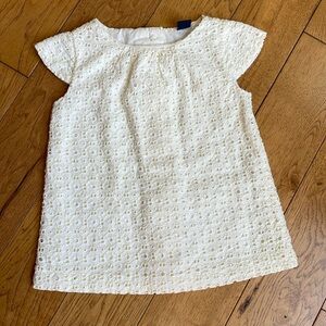 Gap white size 4 eyelet lace top